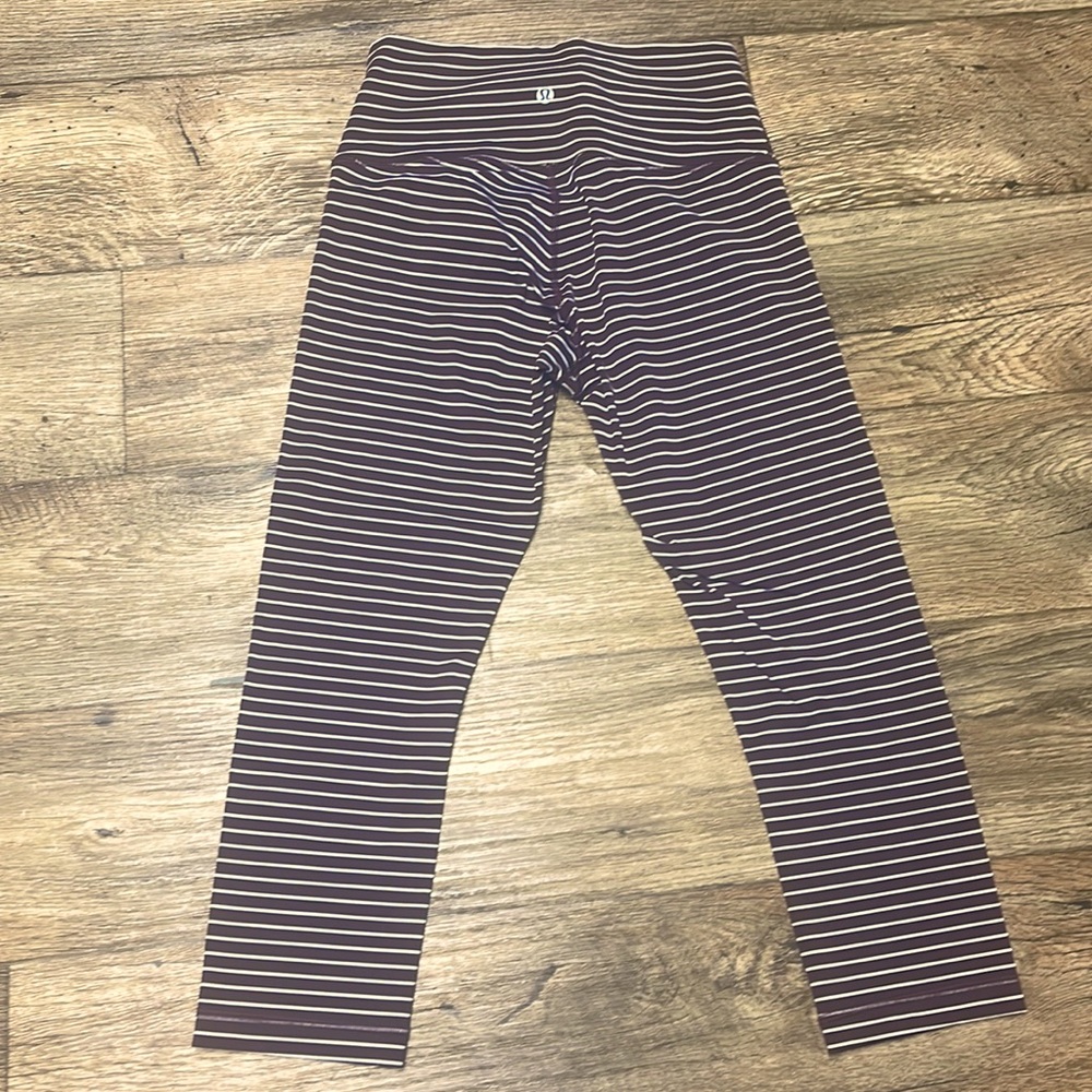 Lululemon crops